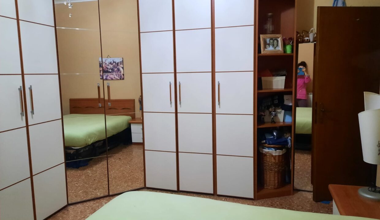 13c83642-b119-49c7-975a-12e7b6c1920c